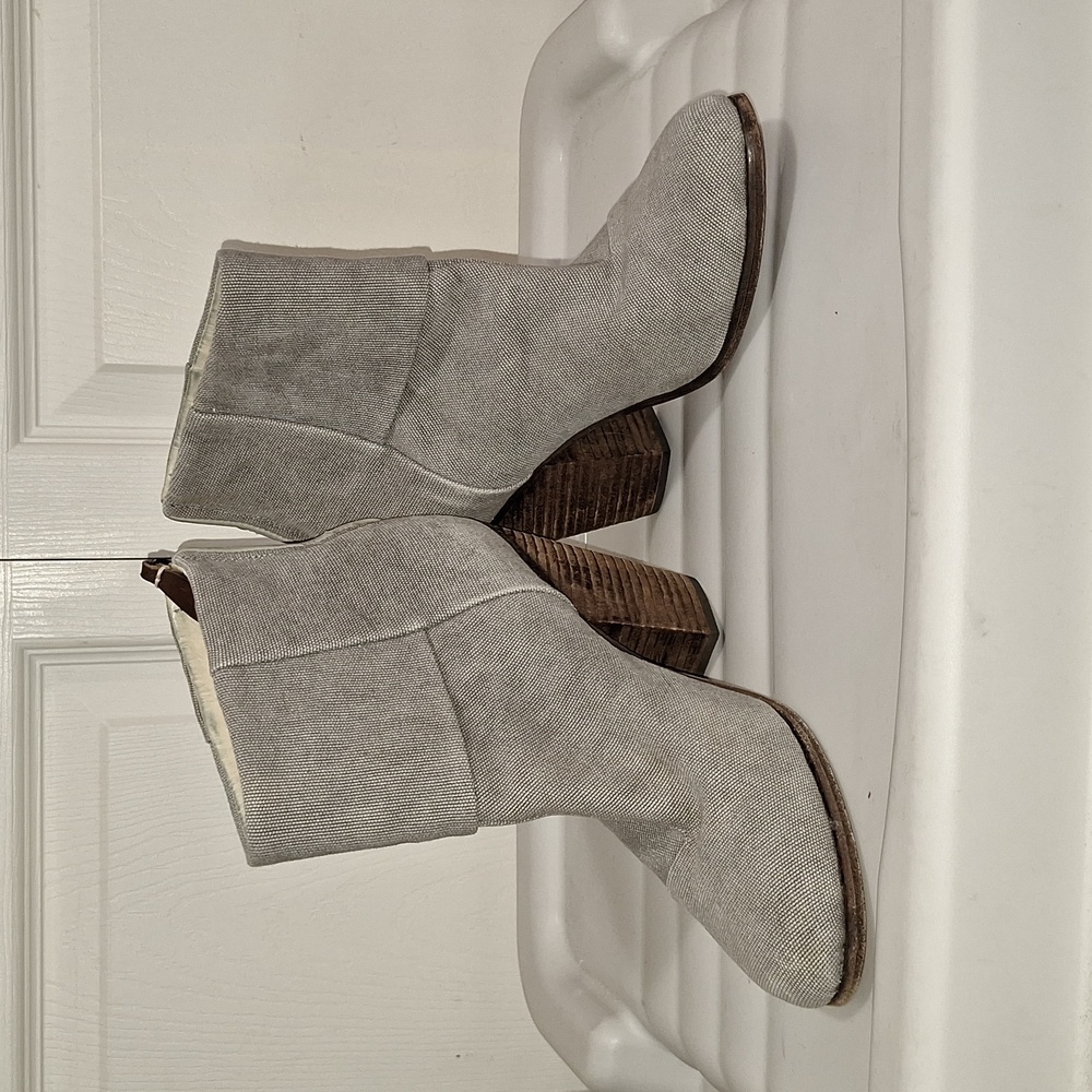 Rag & Bone New York stacked heels ankle booties - 7 - canvas bone color